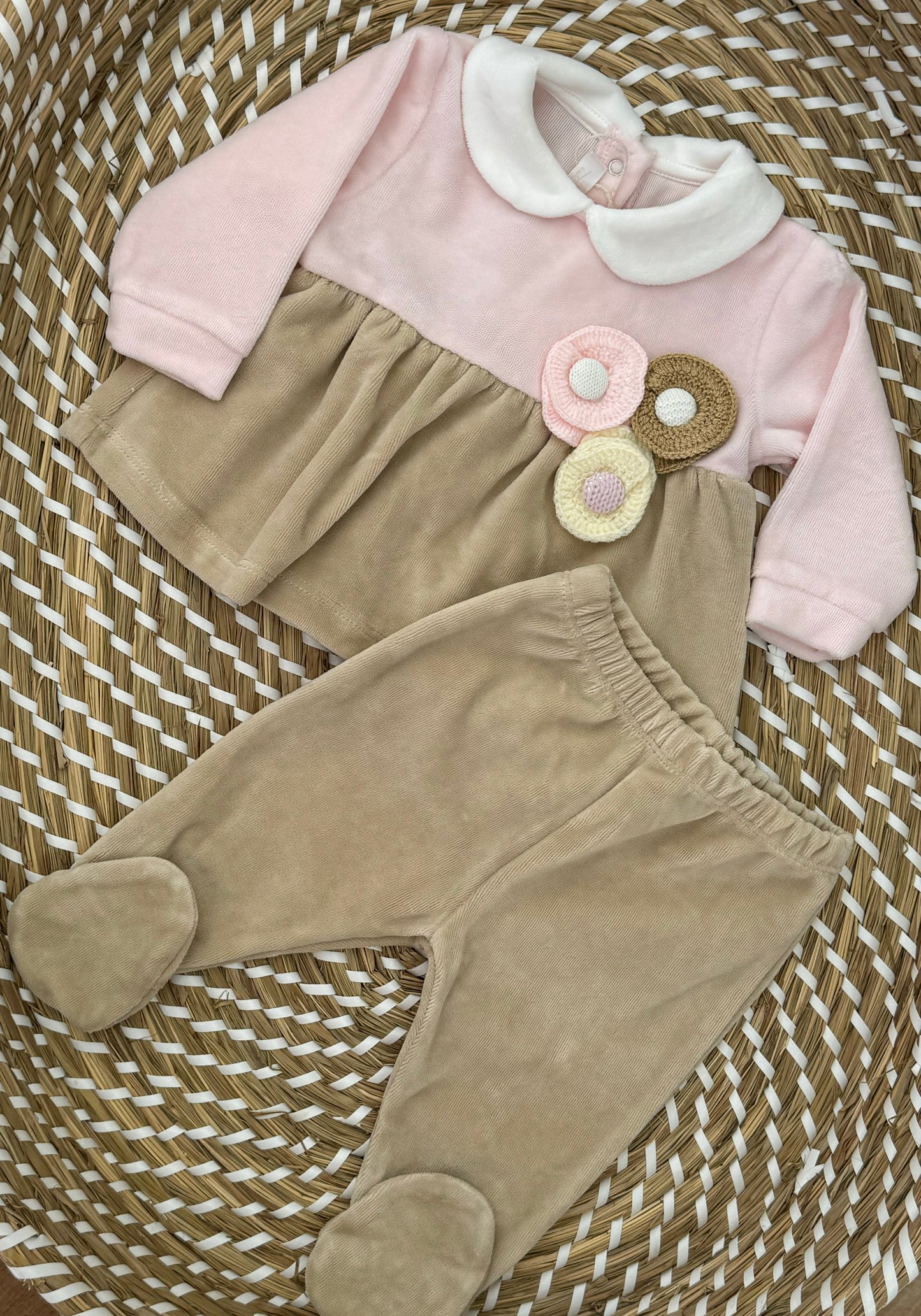 Completo clinico rose uncinetto
