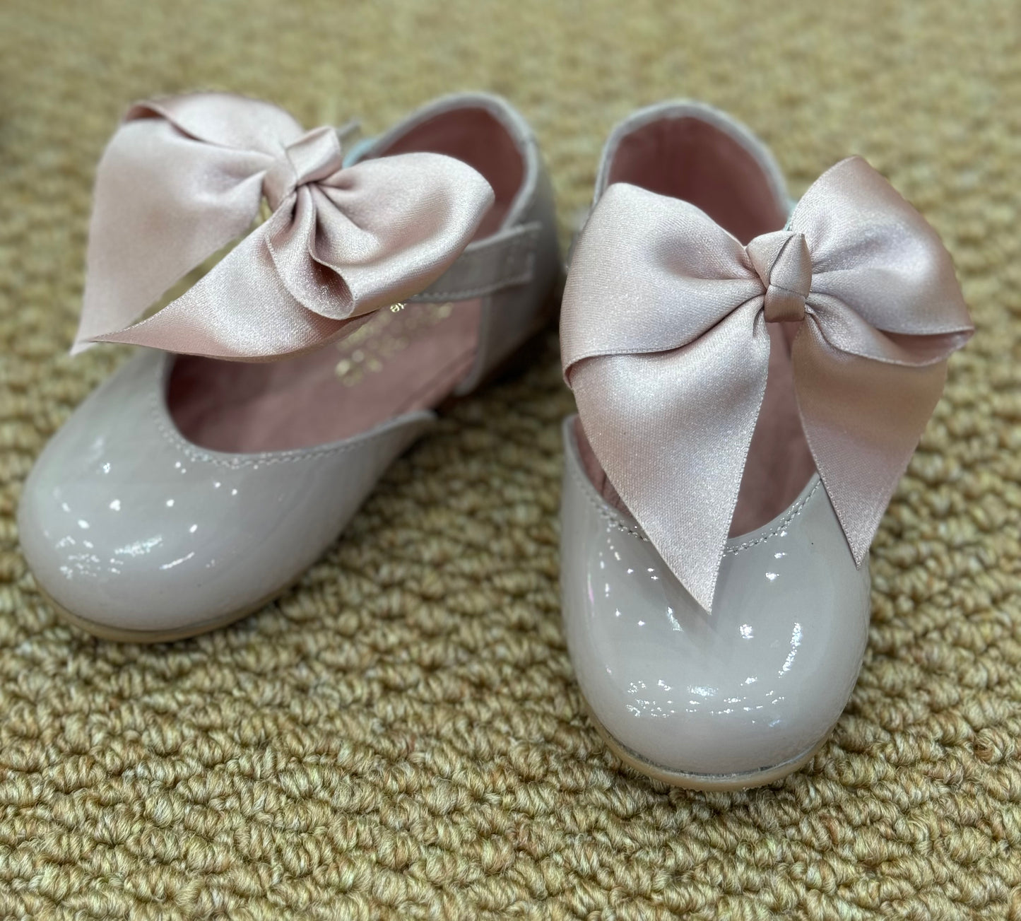 Ballerina in Vernice Rosa