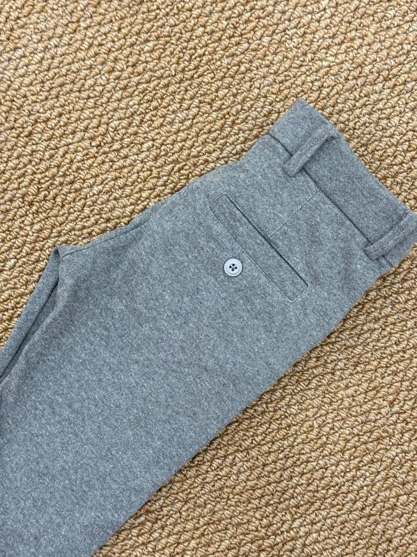 Pantalone stile classico in tessuto tuta