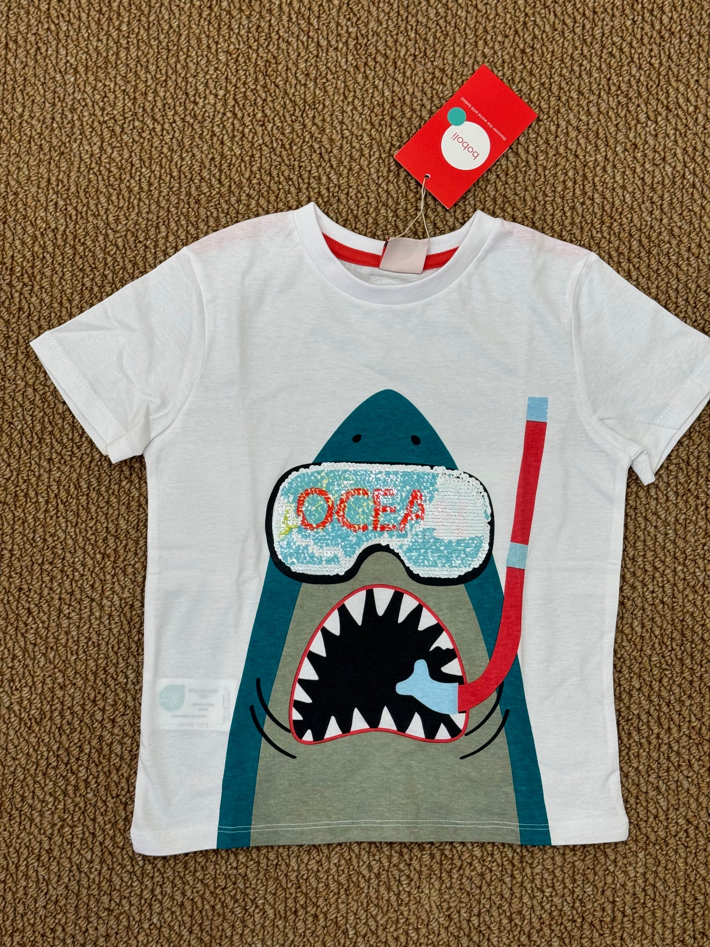T-shirt ocean