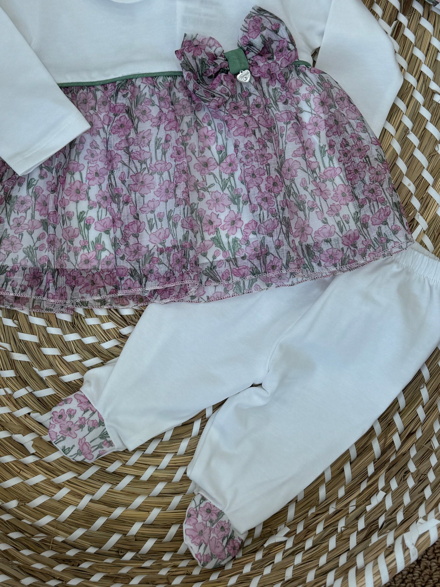 Completo clinico violetta con cappellino
