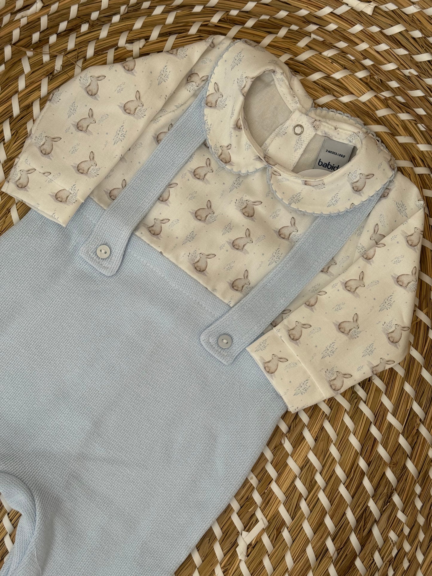 Tutina bunny cielo