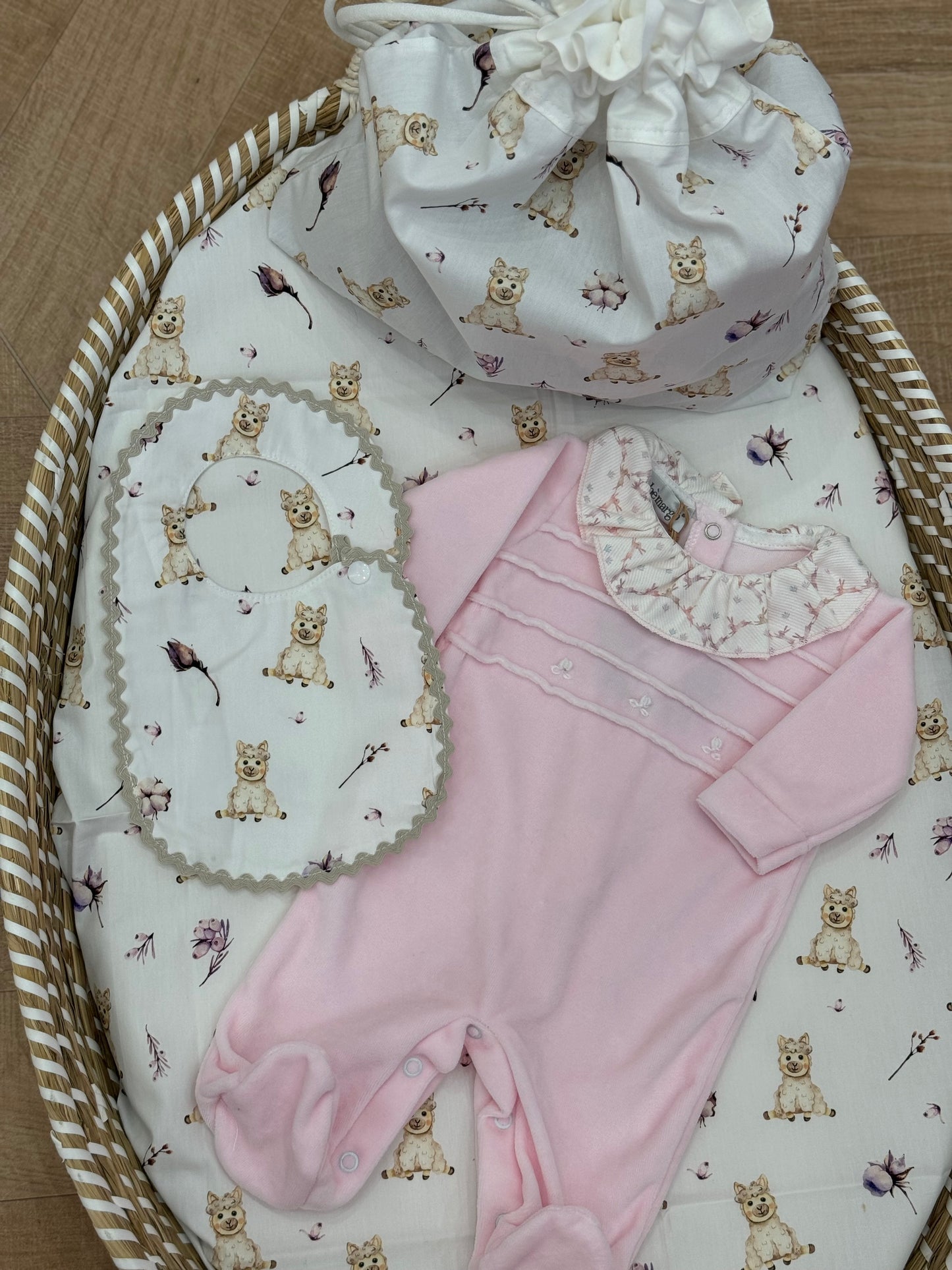 Tutina ricamo rose