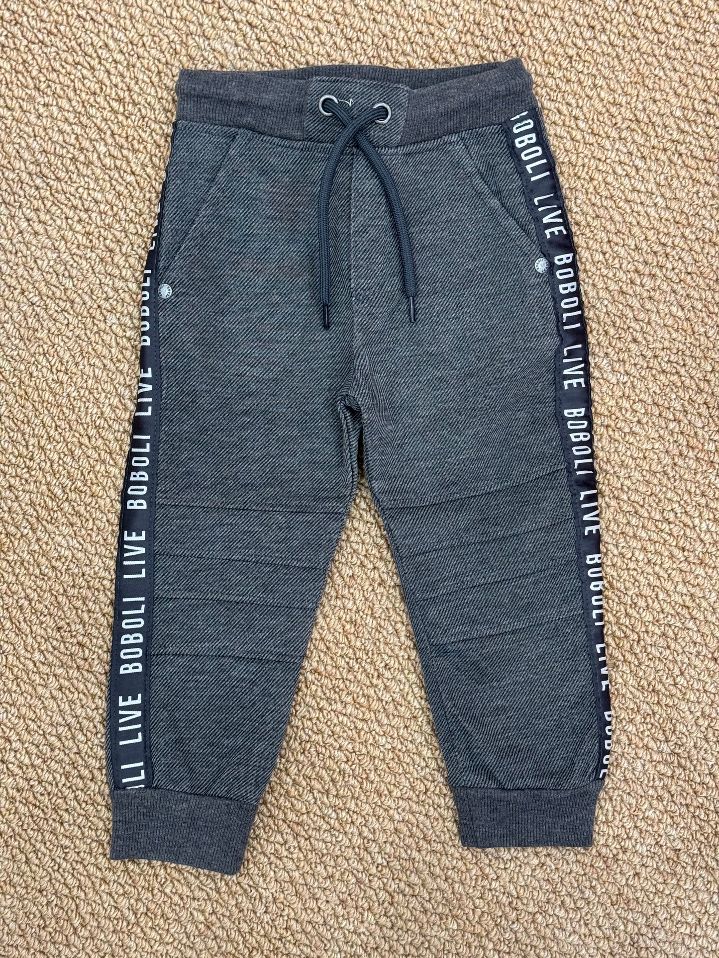 Pantaloni sport