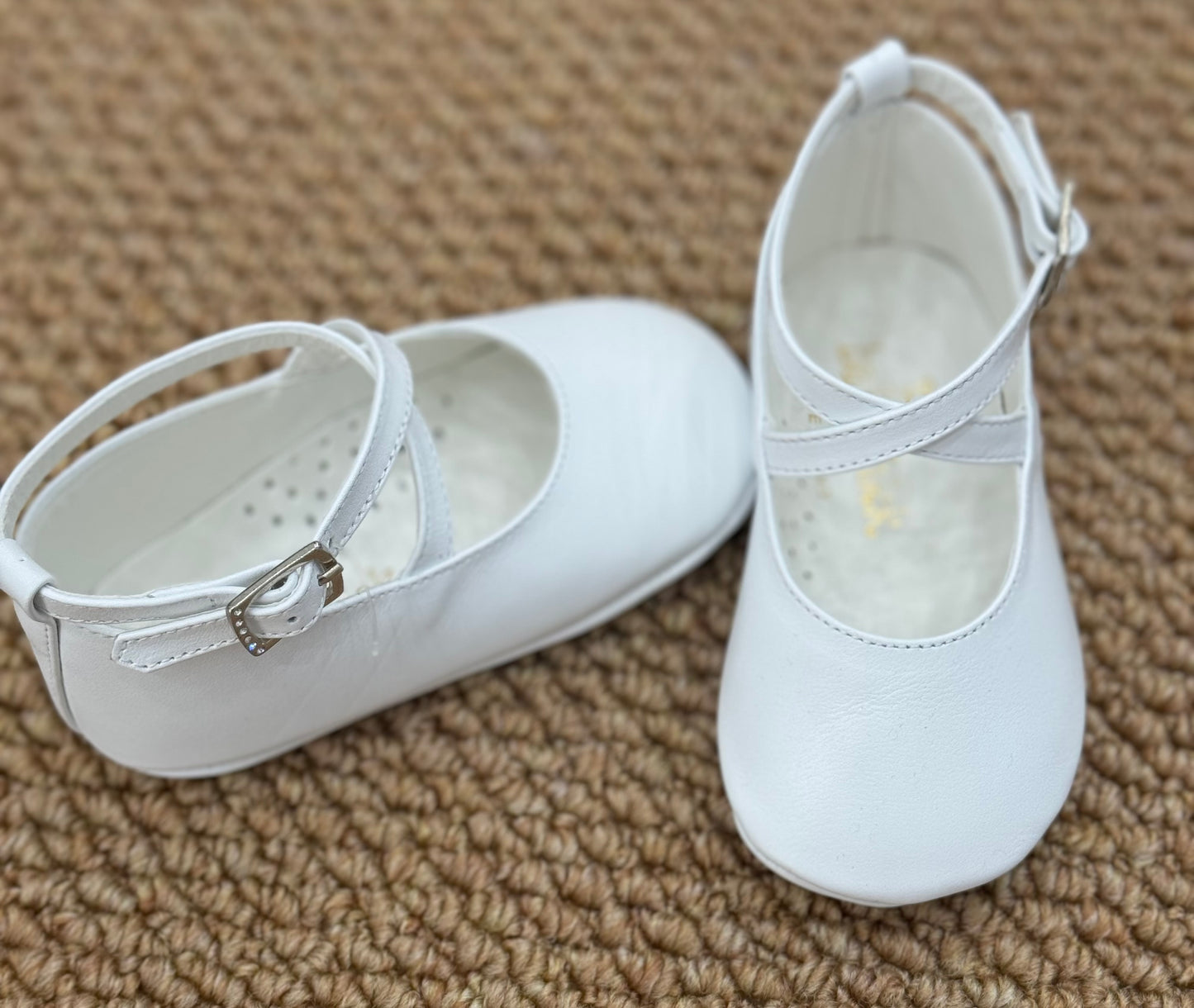 Ballerina ad incrocio