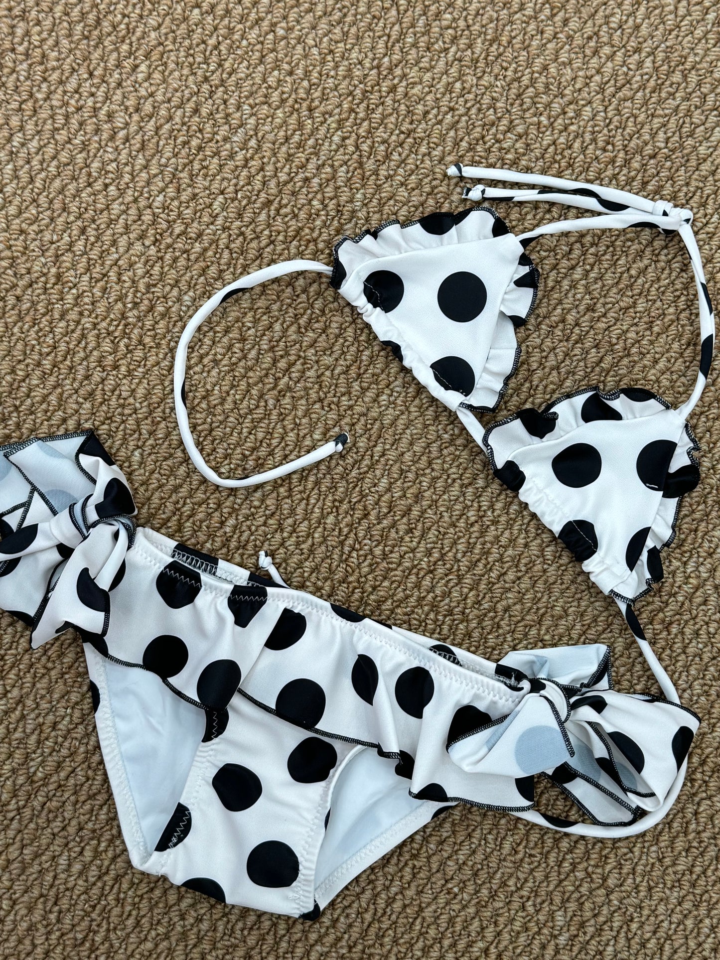 Costume due pezzi pois