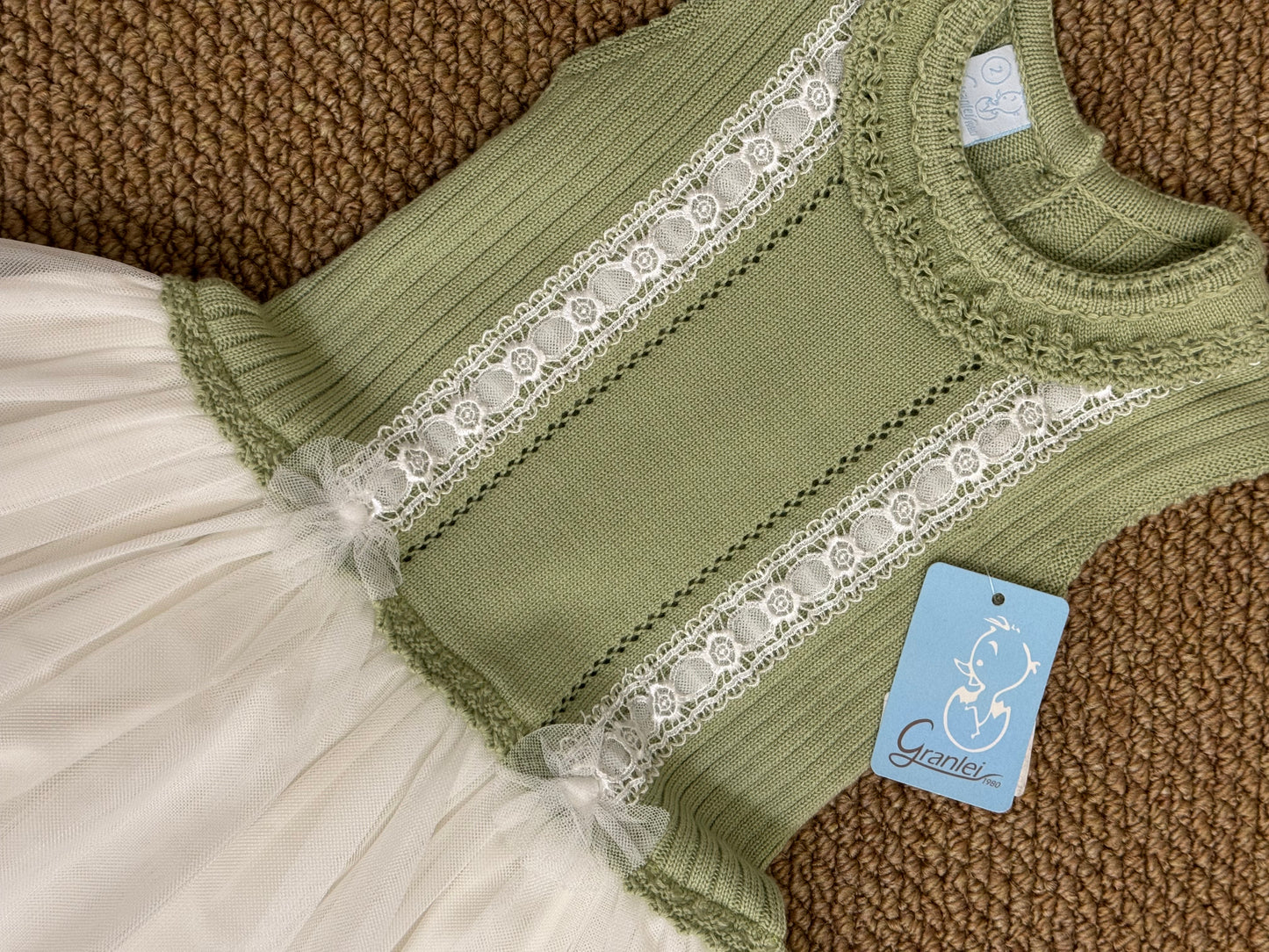 Abito in filo e pizzo chic e fashion