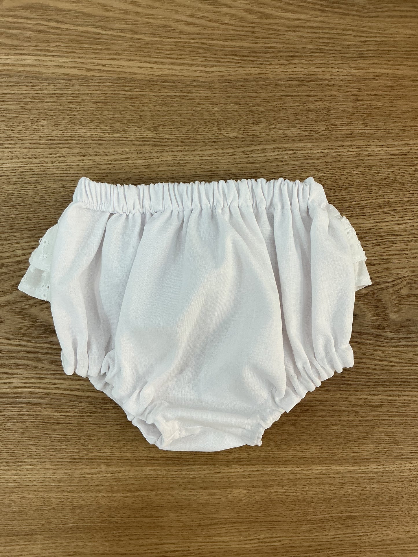 Completo Petit Blanc latte titty fly
