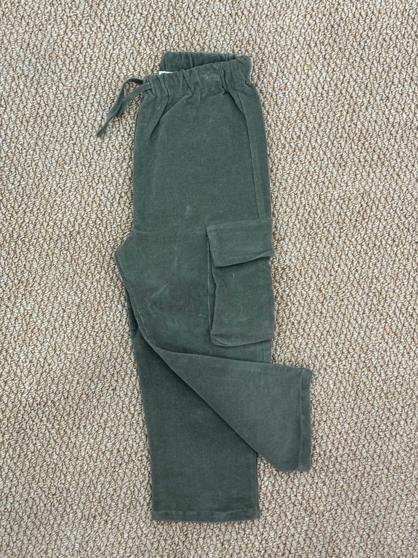 Pantaloni cargo