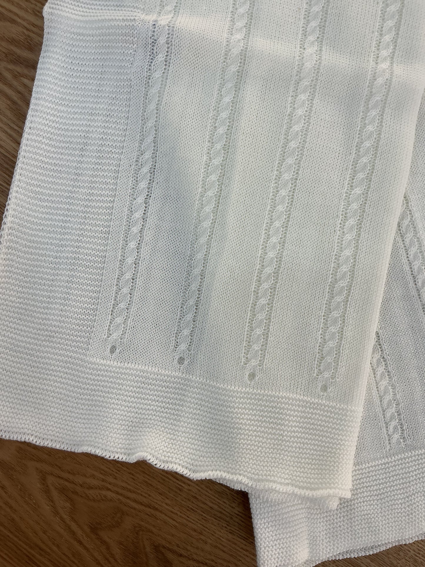 Coperta/ scialle in filo latte